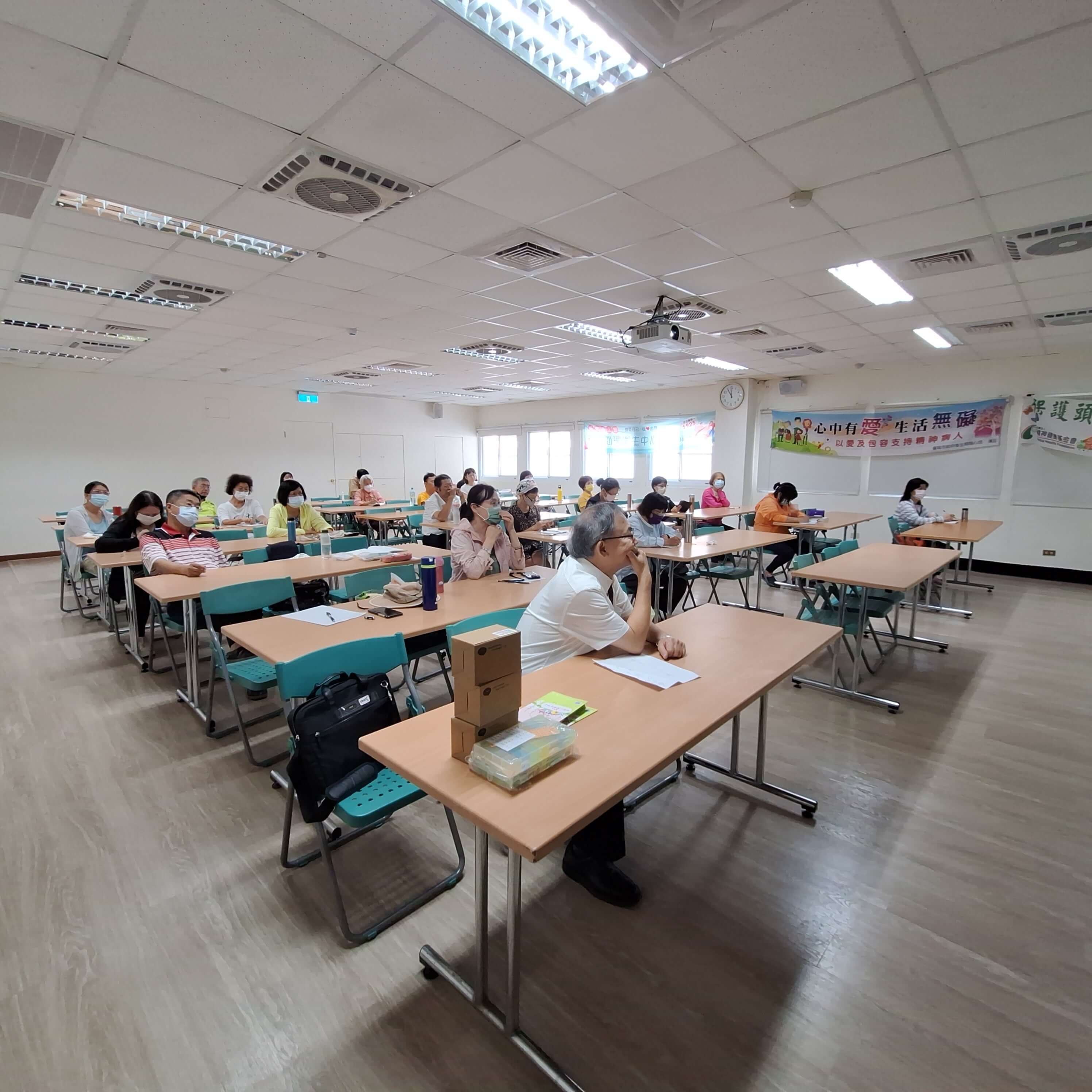 【2024/7/20幸福與愛系列講座|正念與情緒調適】台南精神健康學苑X台南市立圖書館